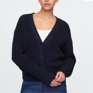 Classic V-Neck black Button-Front cardigan